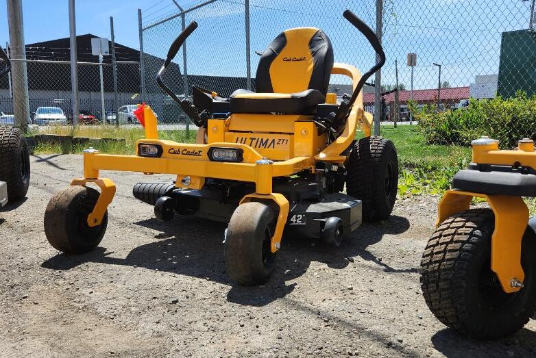 Cub Cadet ZT1 42" Rollins Machinery