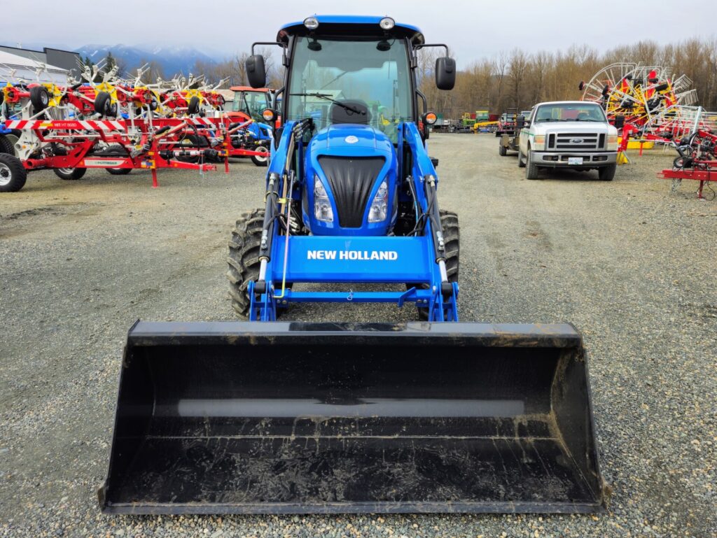 Front of New Holland Boomer 45