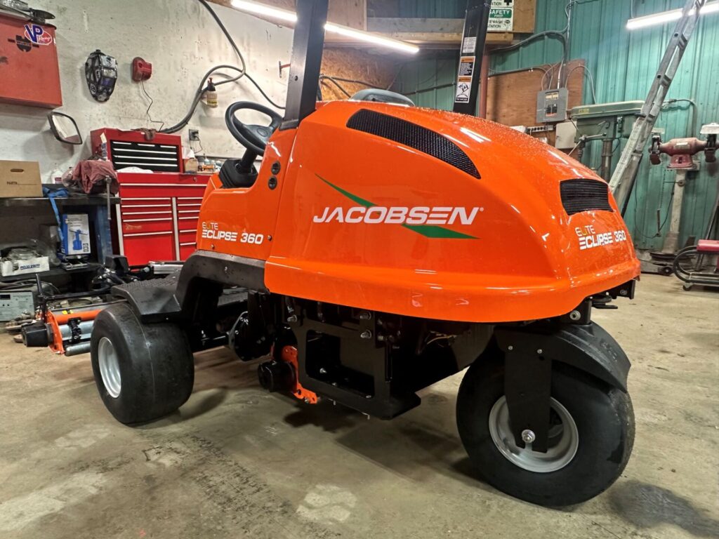Jacobsen Elite Eclipse 360 Fully Electric Greens Mower