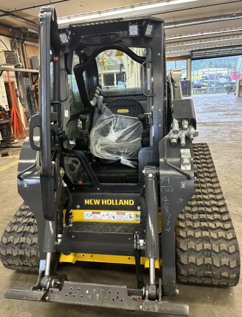 Front of New Holland C337 Skid - Steer