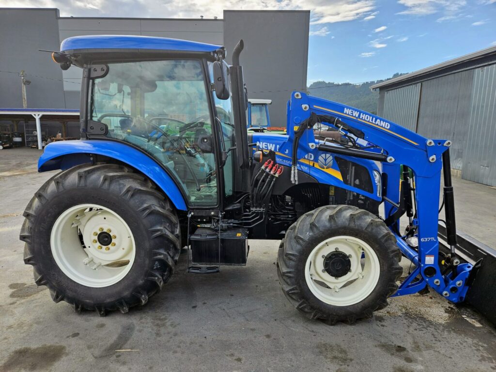Right of New Holland Workmaster 105
