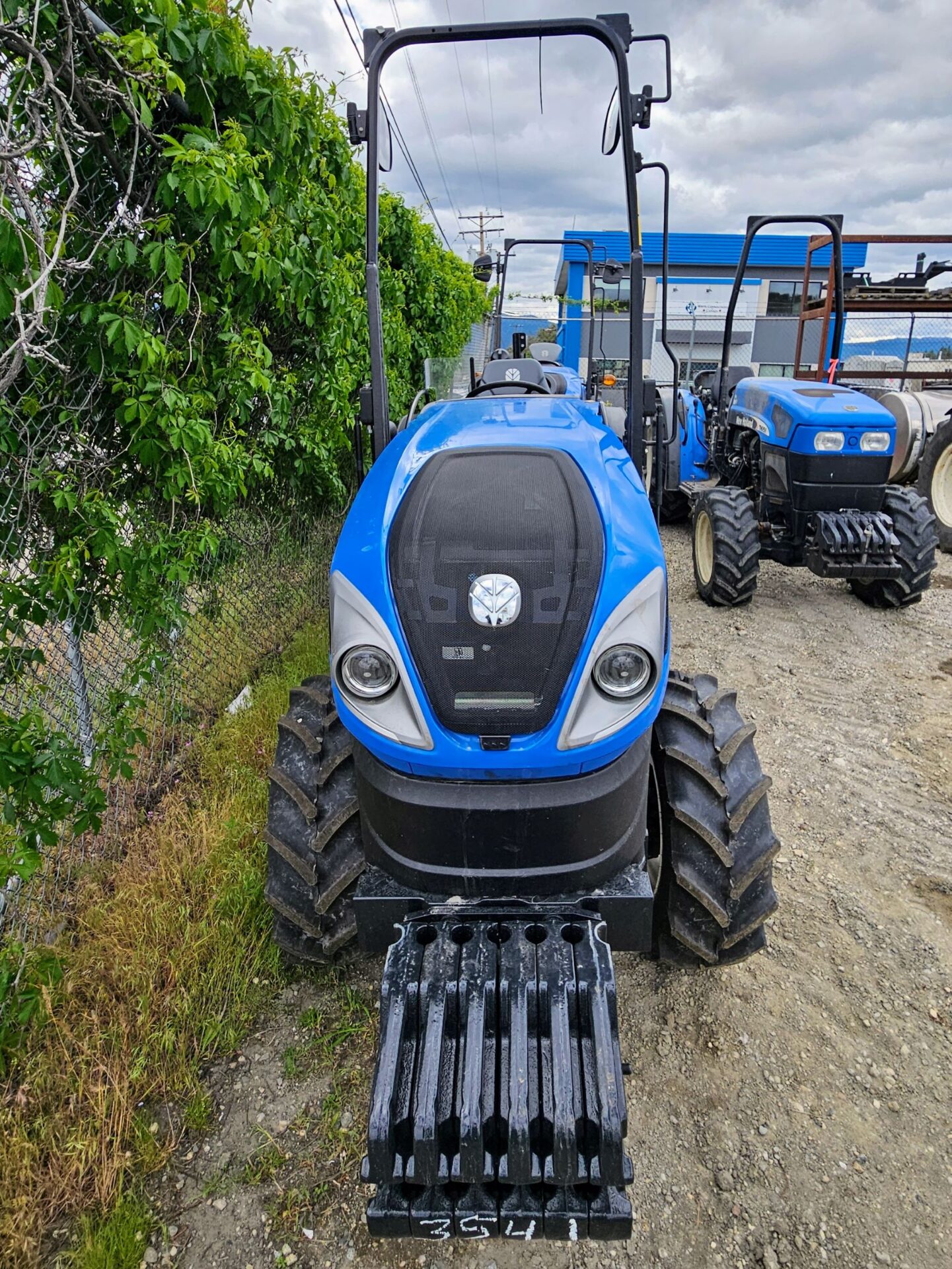 Front of New Holland T4.80V