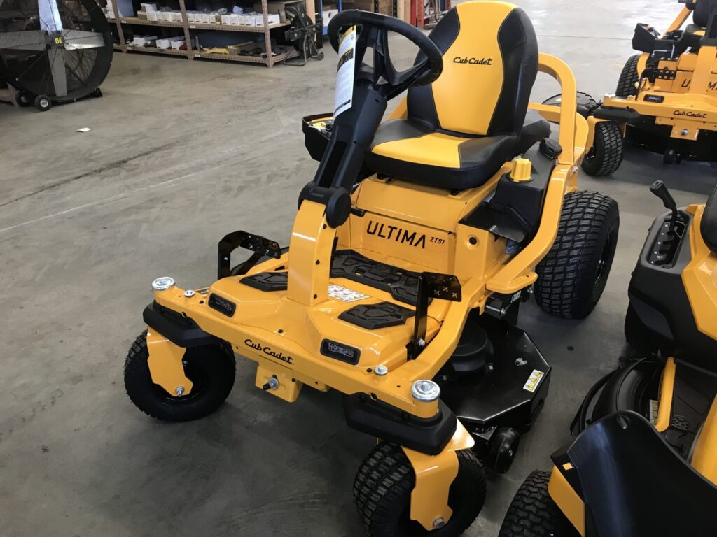 Cub Cadet ZTS1 42 - Right Side