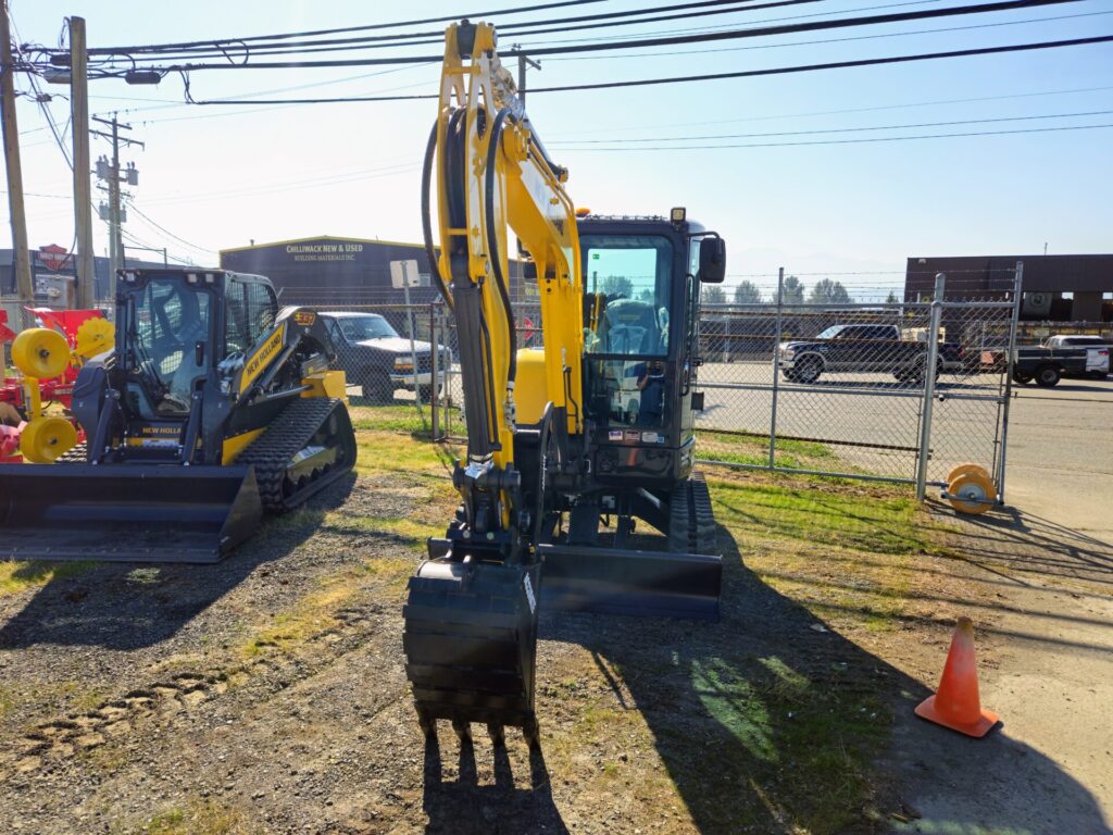 Front of New Holland E37C