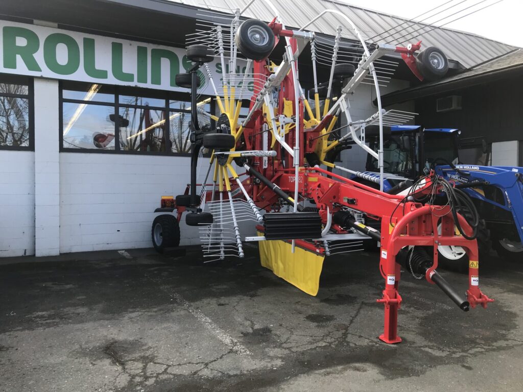 Front right of Pottinger 882C Rake