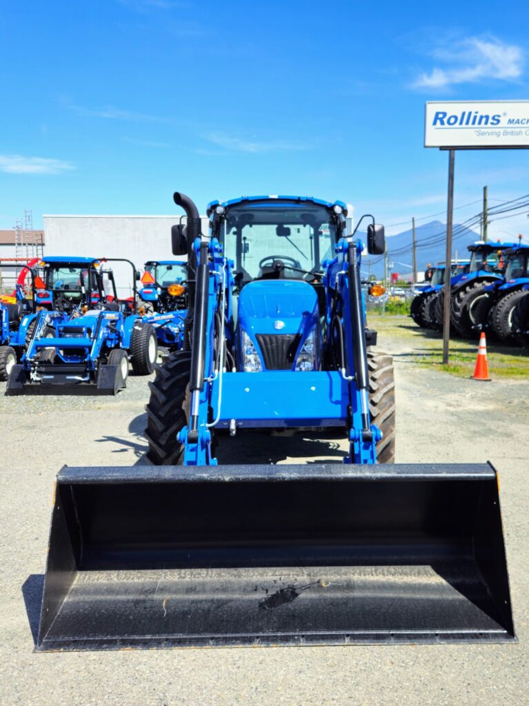 Front of New Holland Powerstar 90