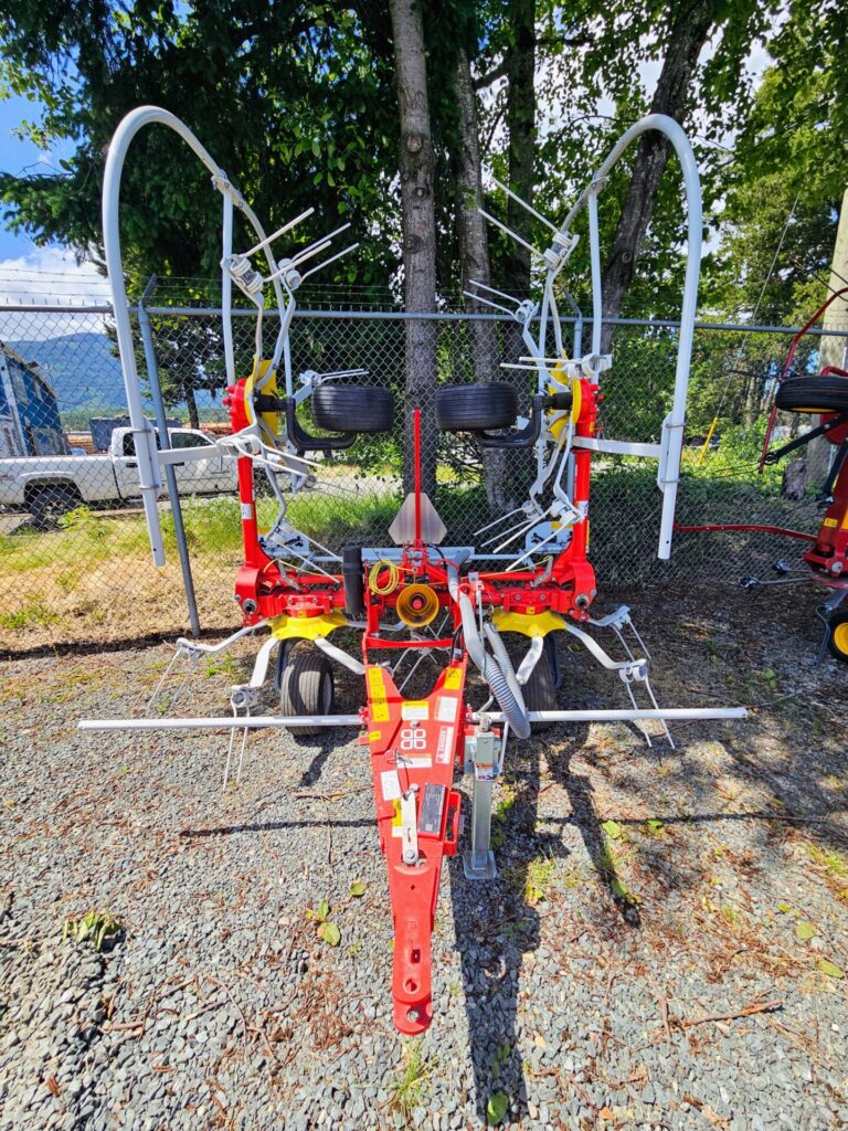 Front of Pottinger Hit 4.54T Tedder