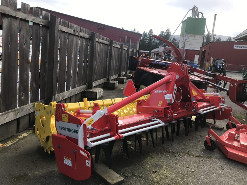 Front Right of Pottinger Lion 403 Power Harrow