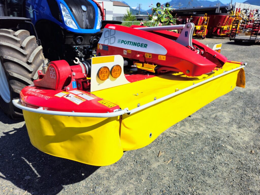 Front Right of Pottinger Novacat 30 Mower