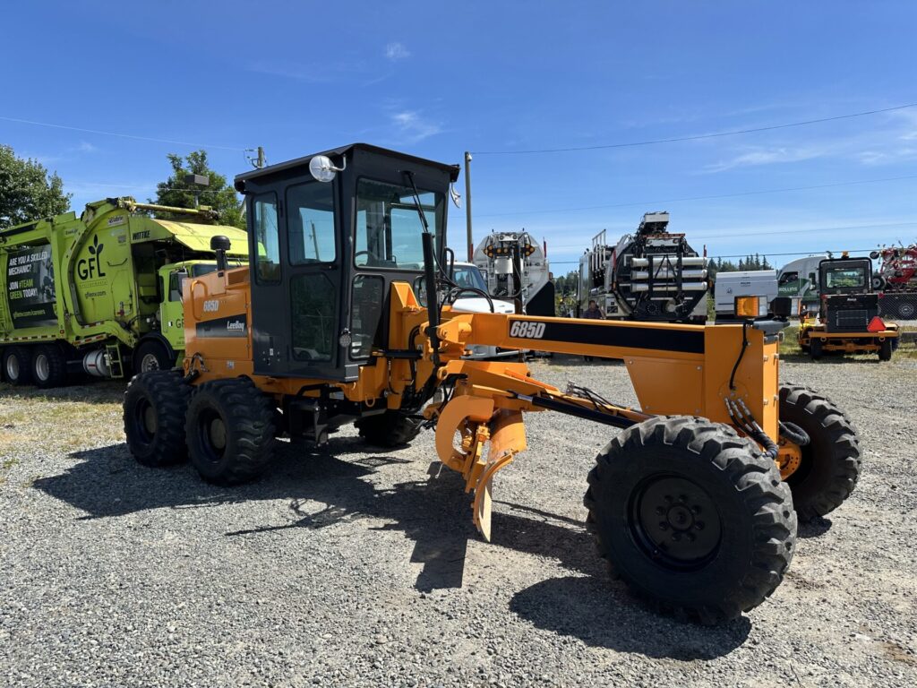 Left of LeeBoy 685D