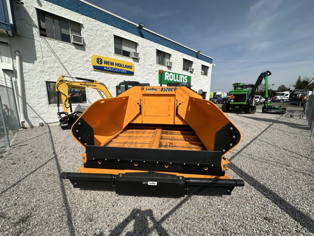 Front of LeeBoy 8680