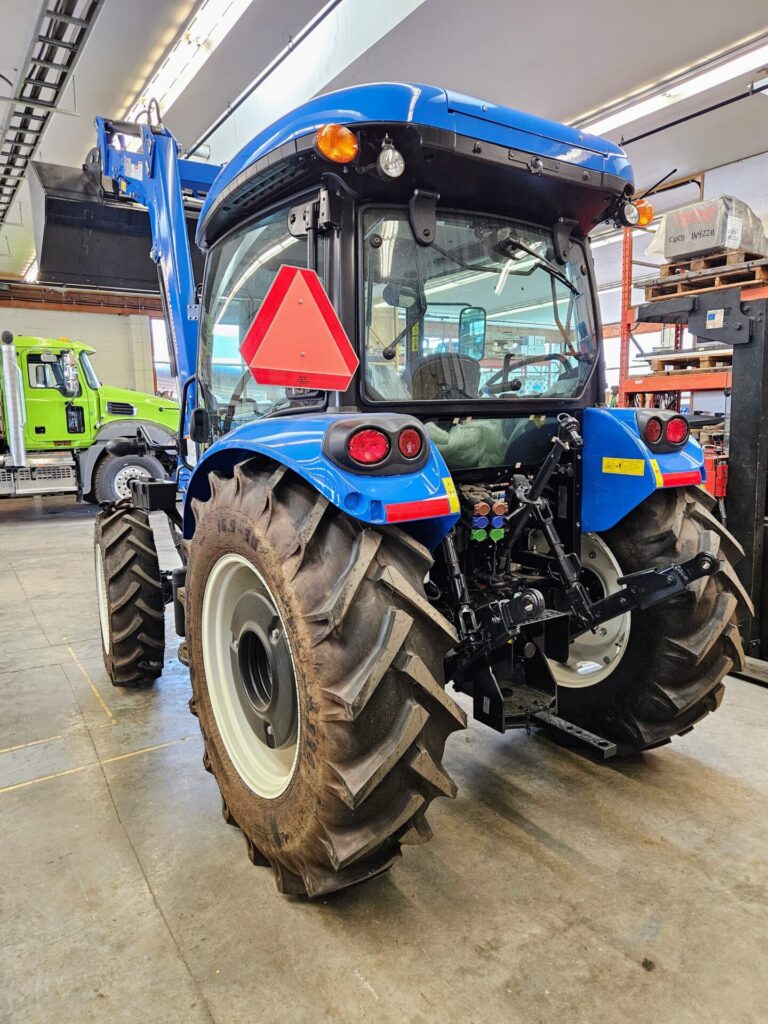 Rear Left of New Holland Workmaster 75