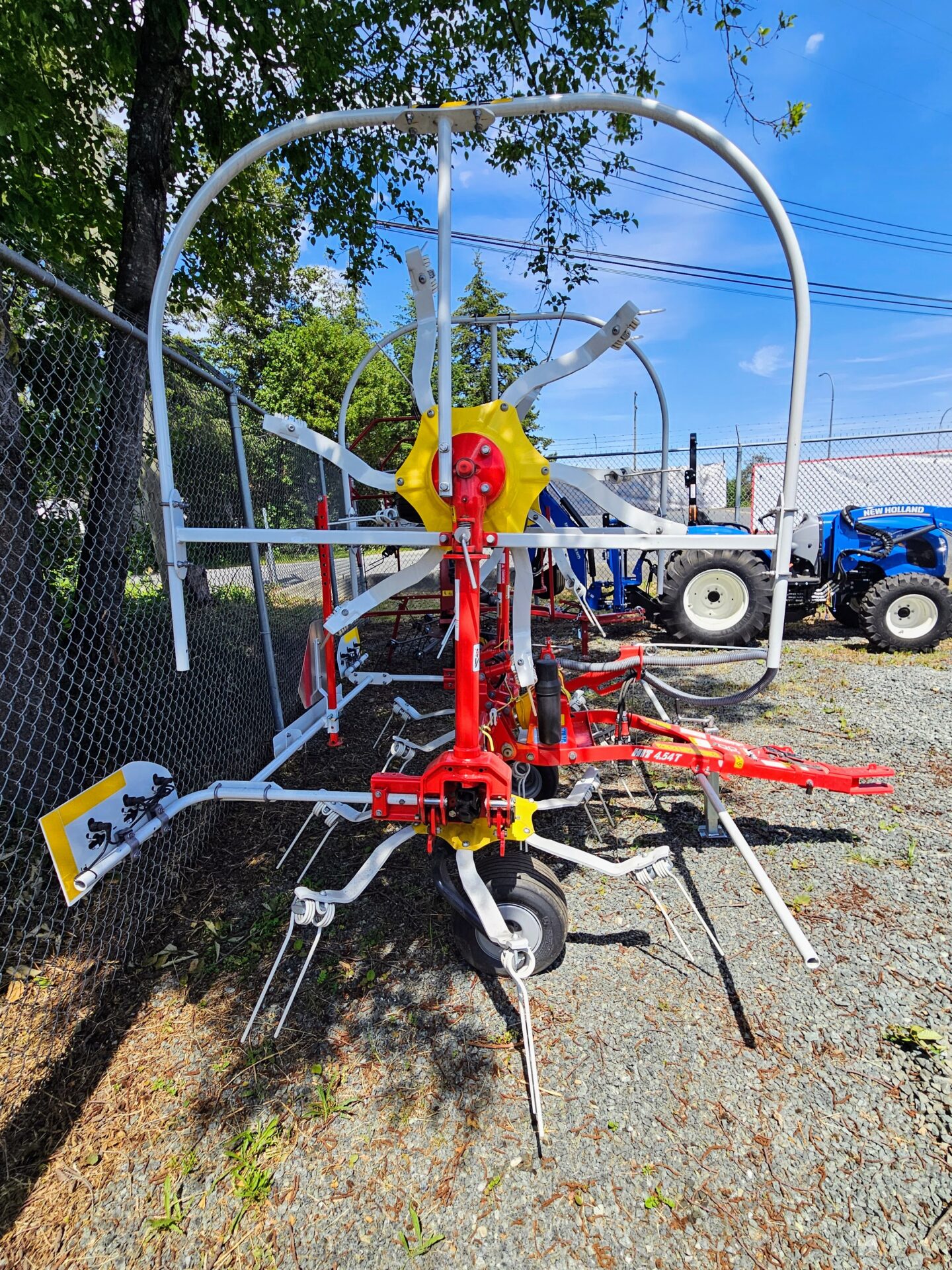 Right side of Pottinger Tedder