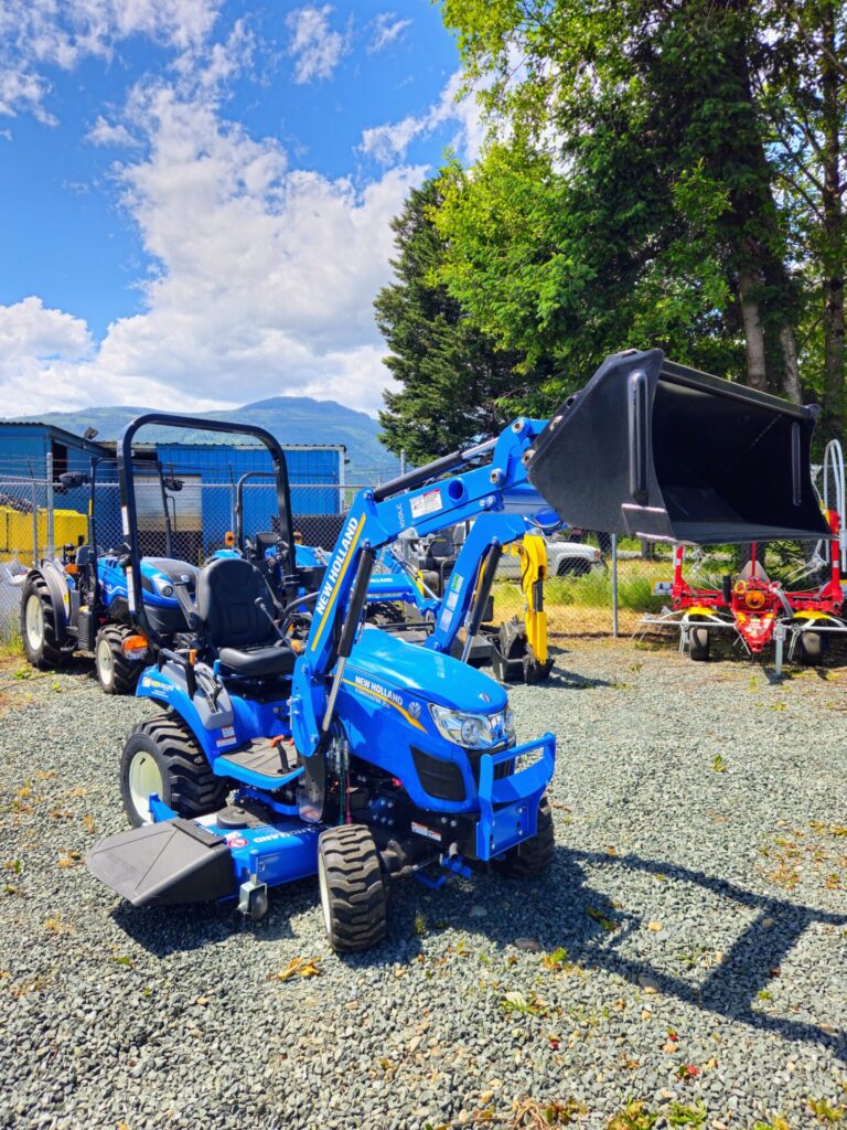 Right of New Holland Workmaster 25S