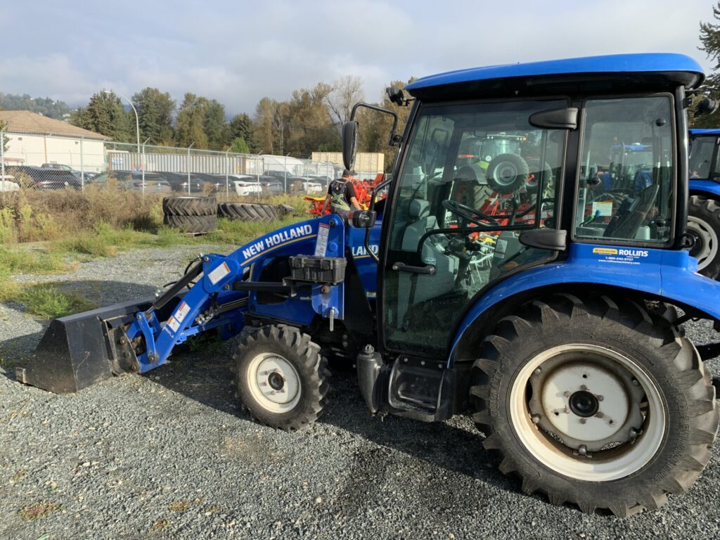 Left Side of New Holland Boomer 40 Tractor