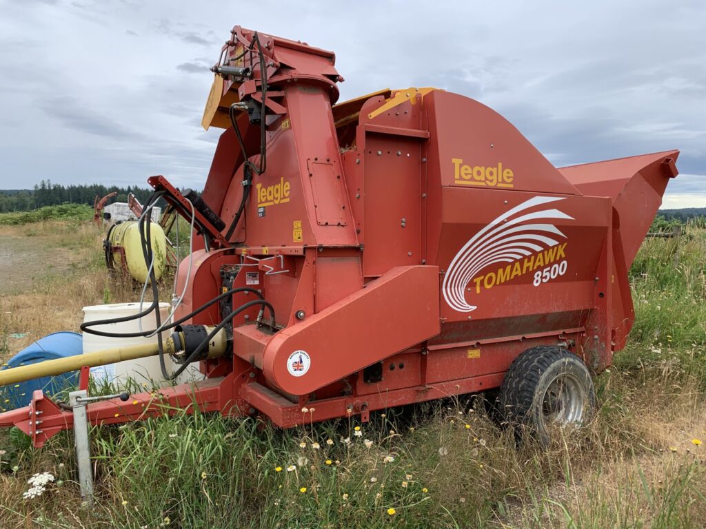 Side of Teagle Tomahawk
