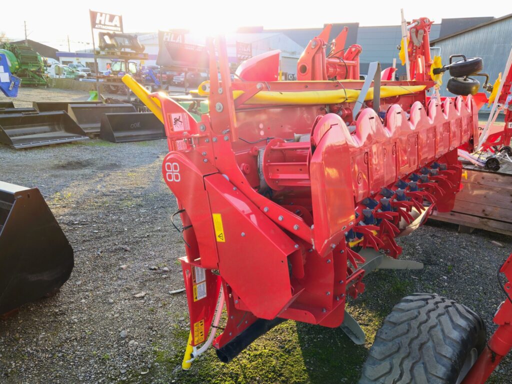 Bottom of Pottinger Novacat