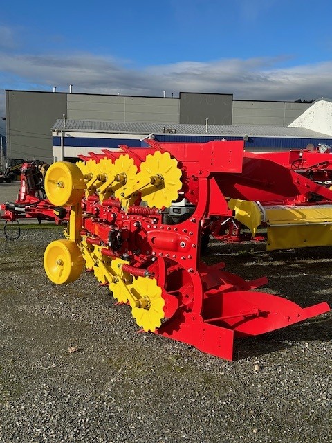 Pottinger Servo Side 3
