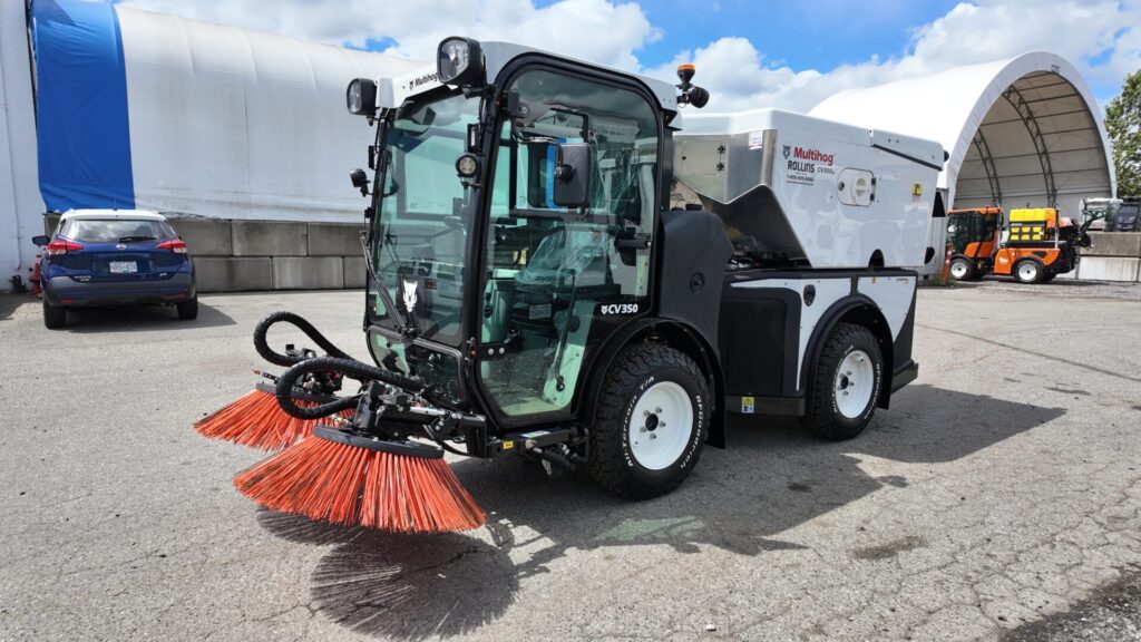 Right Side of Multihog CV350