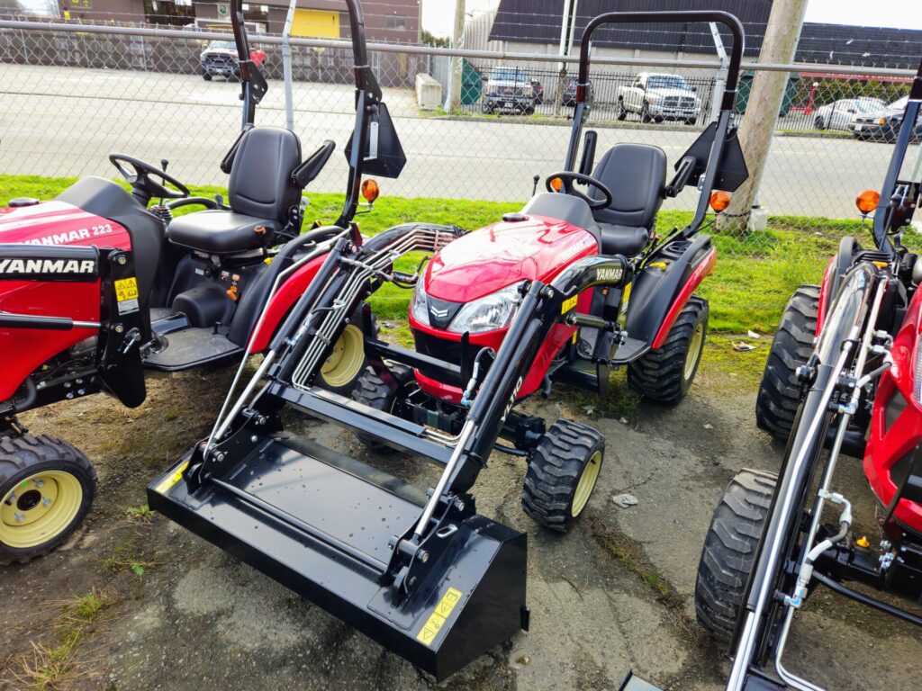 Front Left of Yanmar SA223