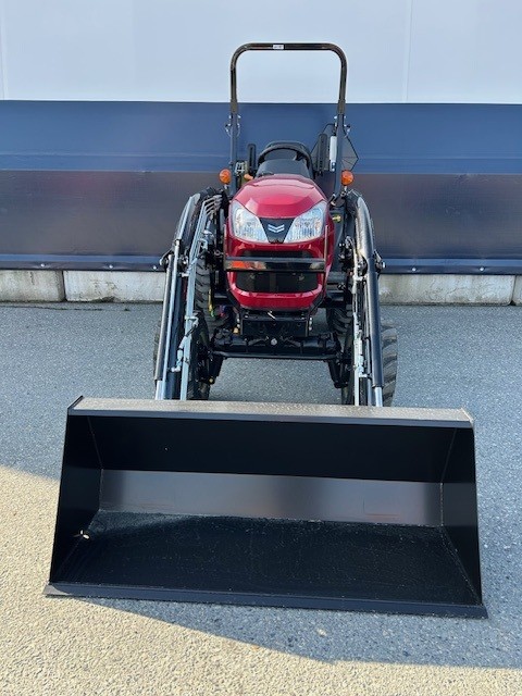Front of Yanmar SA325