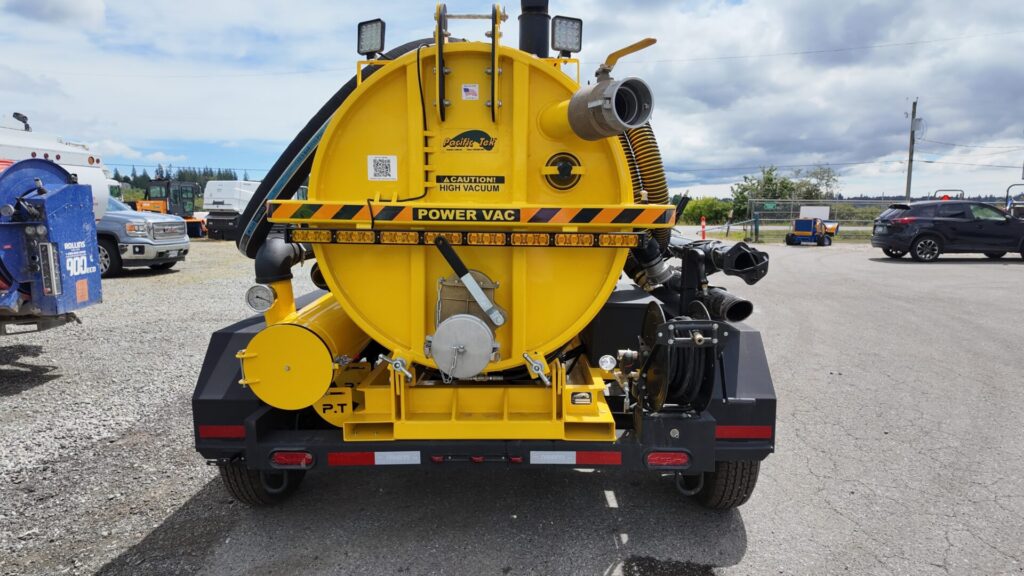 Rear of Pacific Tek PV500 Vac Trailer